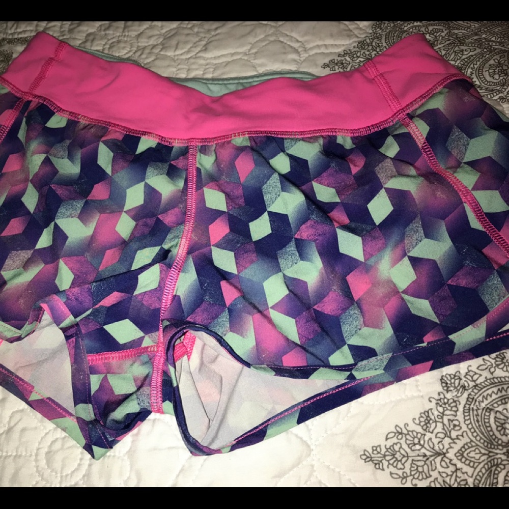 Ivivva size 14 (lulu 4) speedy shorts